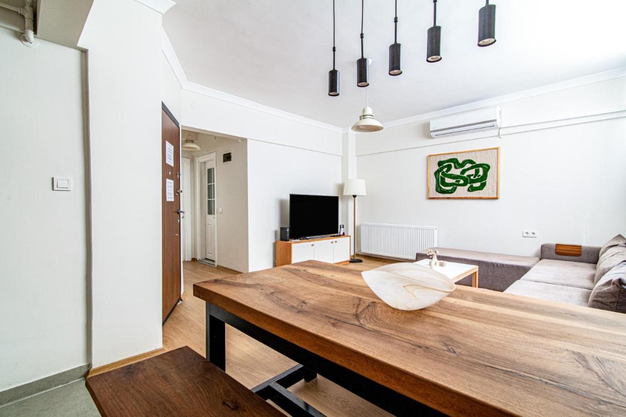 Gorgeous Apartment In The Heart Of Cihangir Стамбул Екстер'єр фото